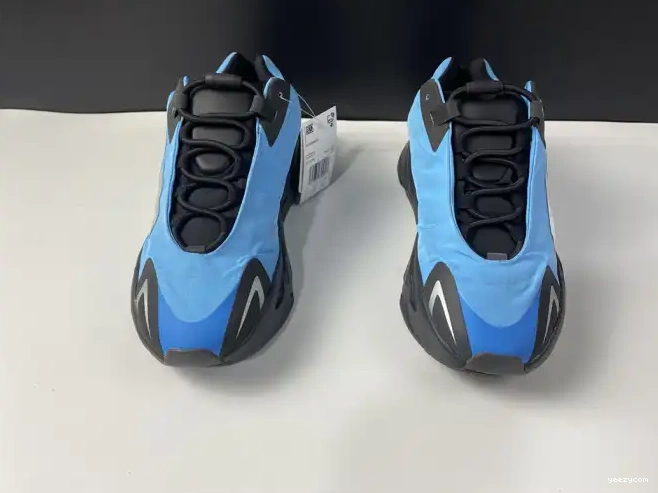 Boost Cyan' MNVN ADIDAS Yeezy GZ3079 'Bright 700 0702
